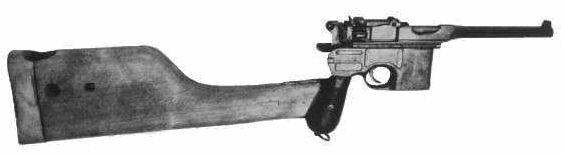 Mauser C96 z kaburą pełniącą rolę kolby dostawnej