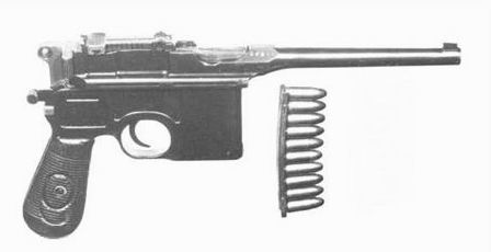 Mauser C96 "wielka czerwona dziewiątka" z łodką na 10 naboi